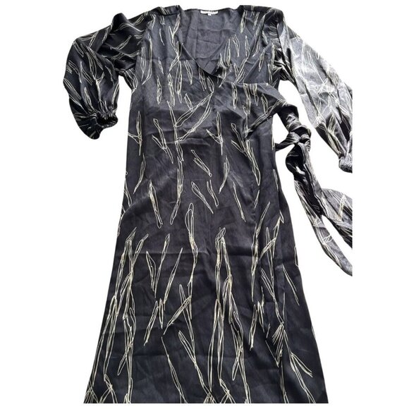 NWOT DIARRABLU Scribble Printed V Neck Wrap Dress | Sz Small - Picture 3 of 11
